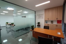 政务区龙川路恒大水晶广场85平办公室出租